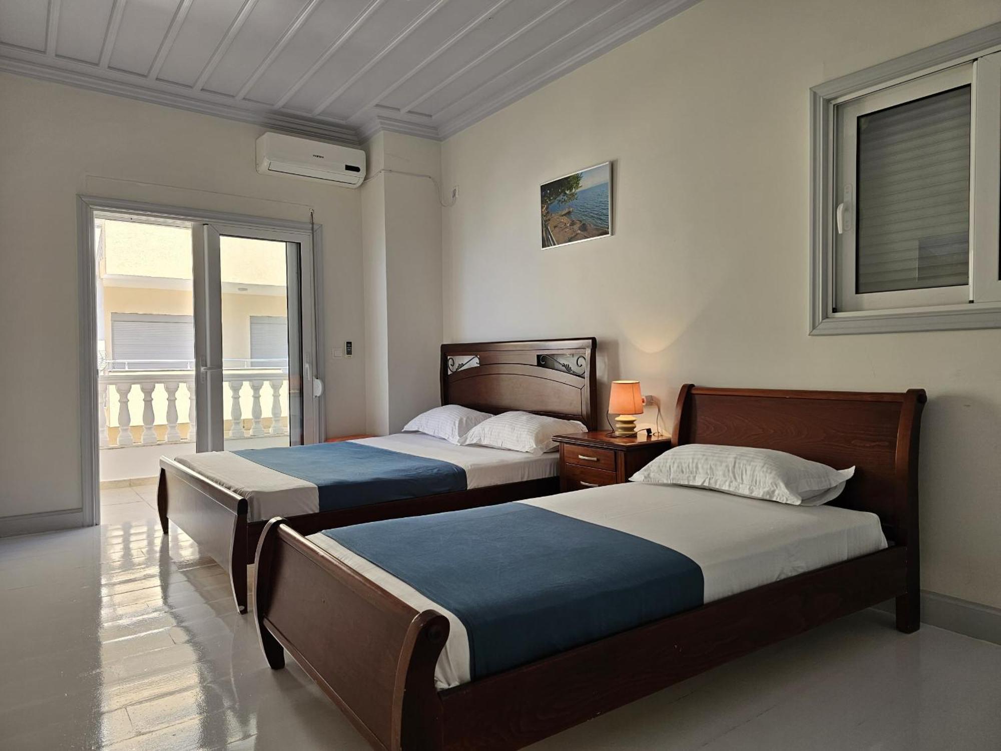 Happy Stay Eri Sarande Exterior photo