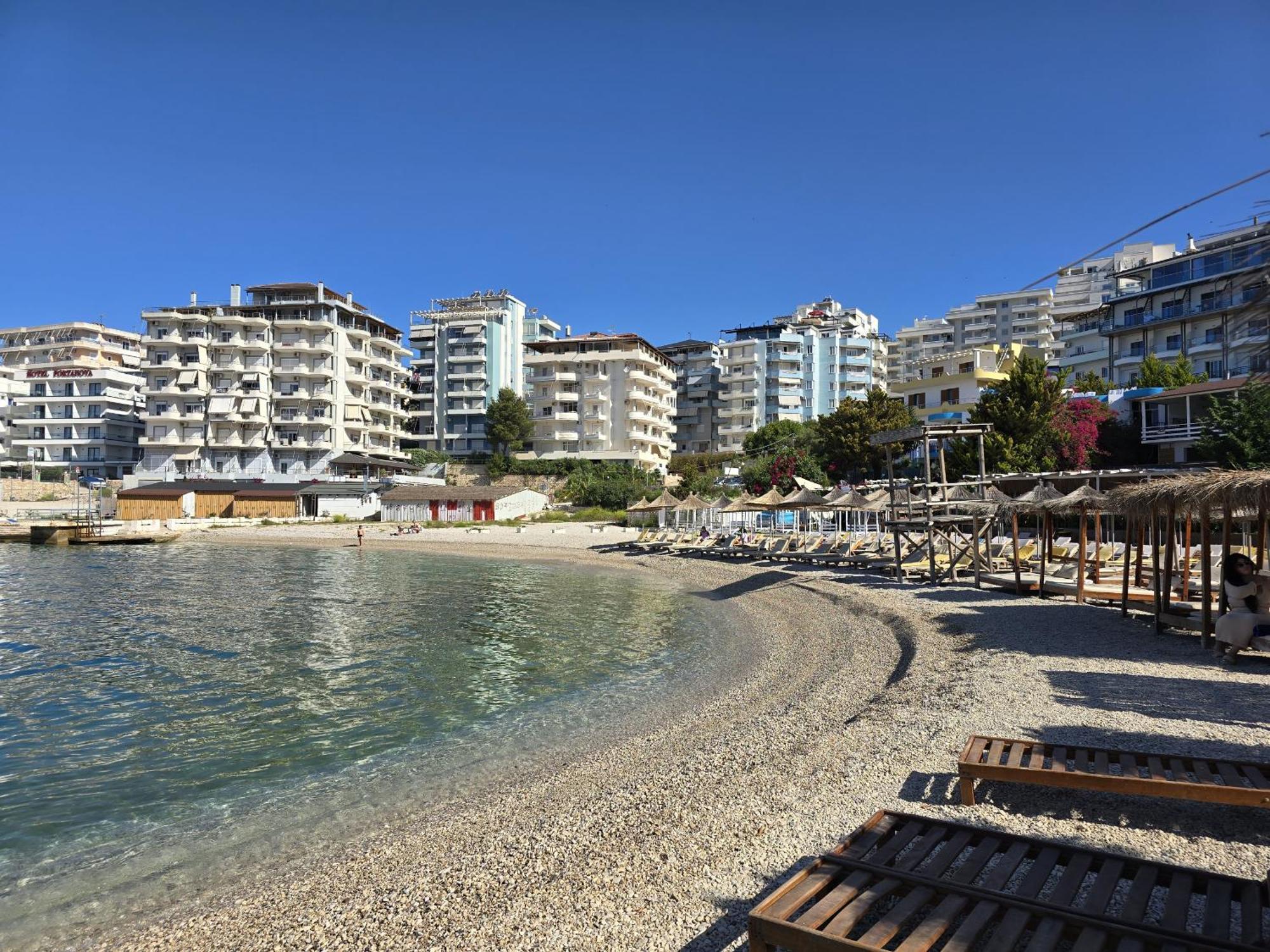 Happy Stay Eri Sarande Exterior photo
