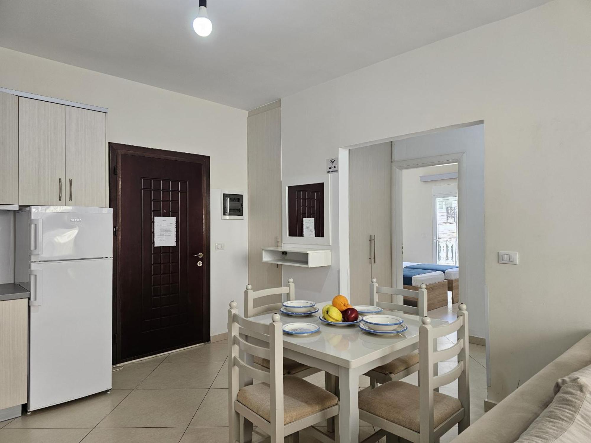 Happy Stay Eri Sarande Exterior photo