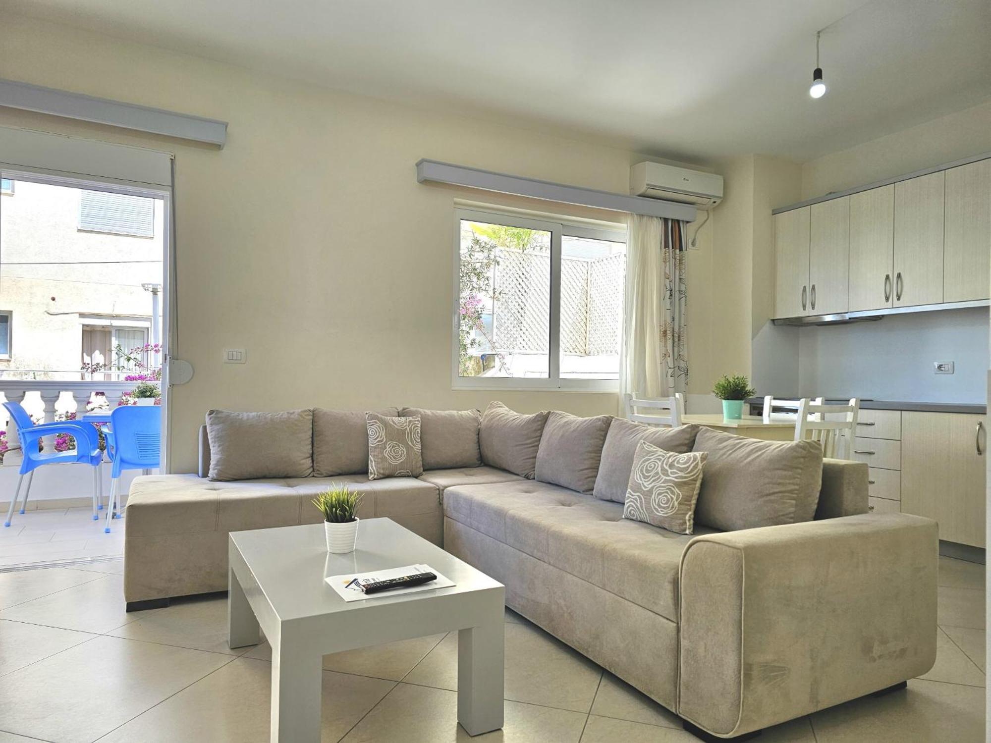 Happy Stay Eri Sarande Exterior photo