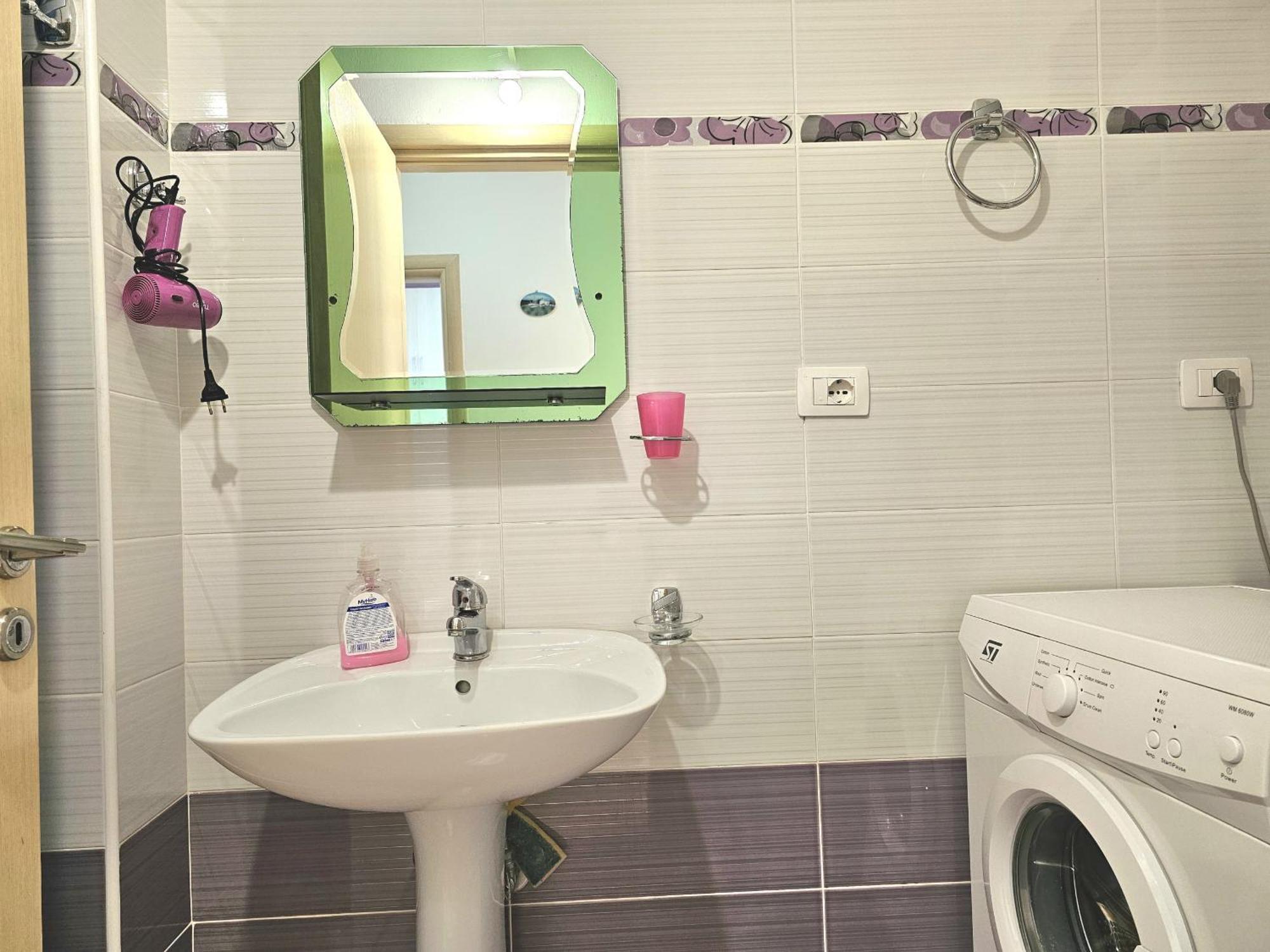 Happy Stay Eri Sarande Exterior photo
